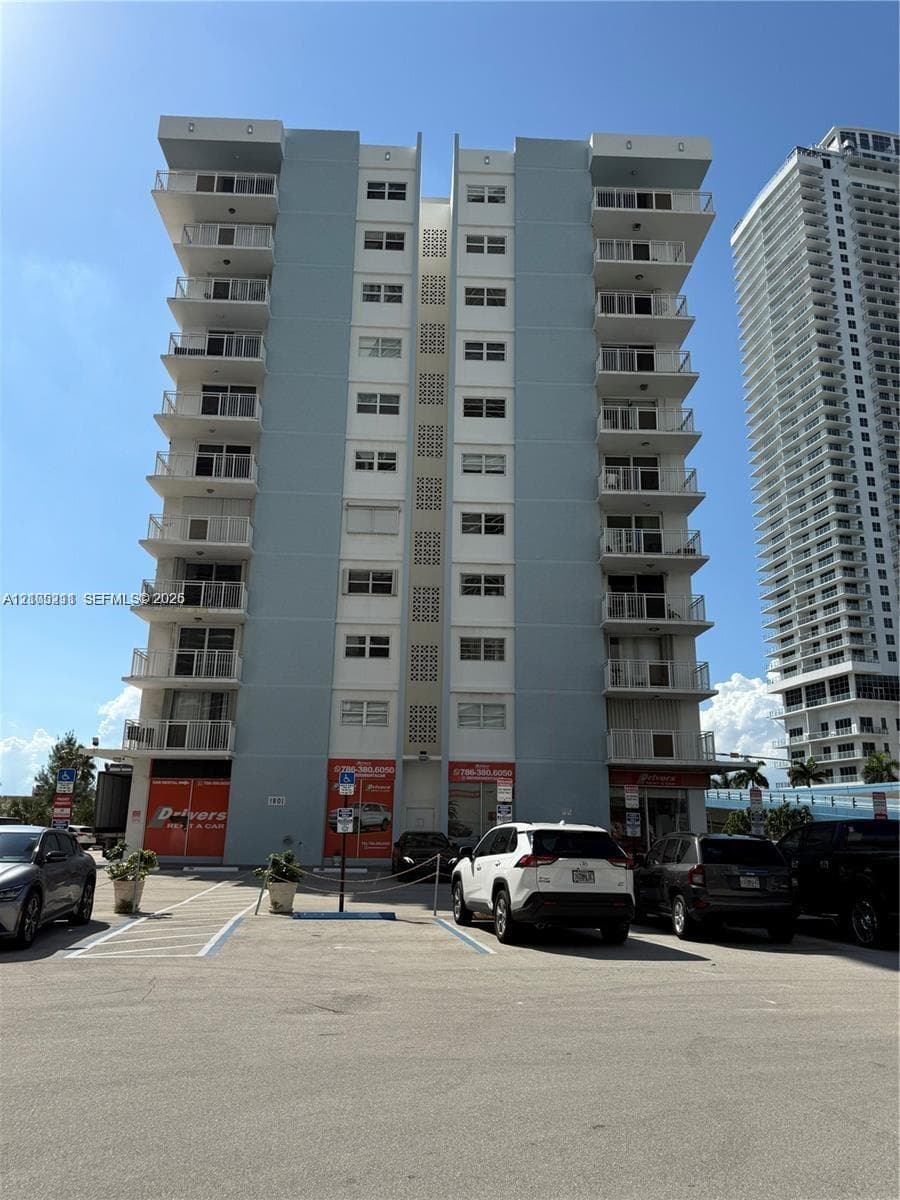 IMPERIAL TOWERS NORTH CON · #243 in Hallandale Beach - Photo 3