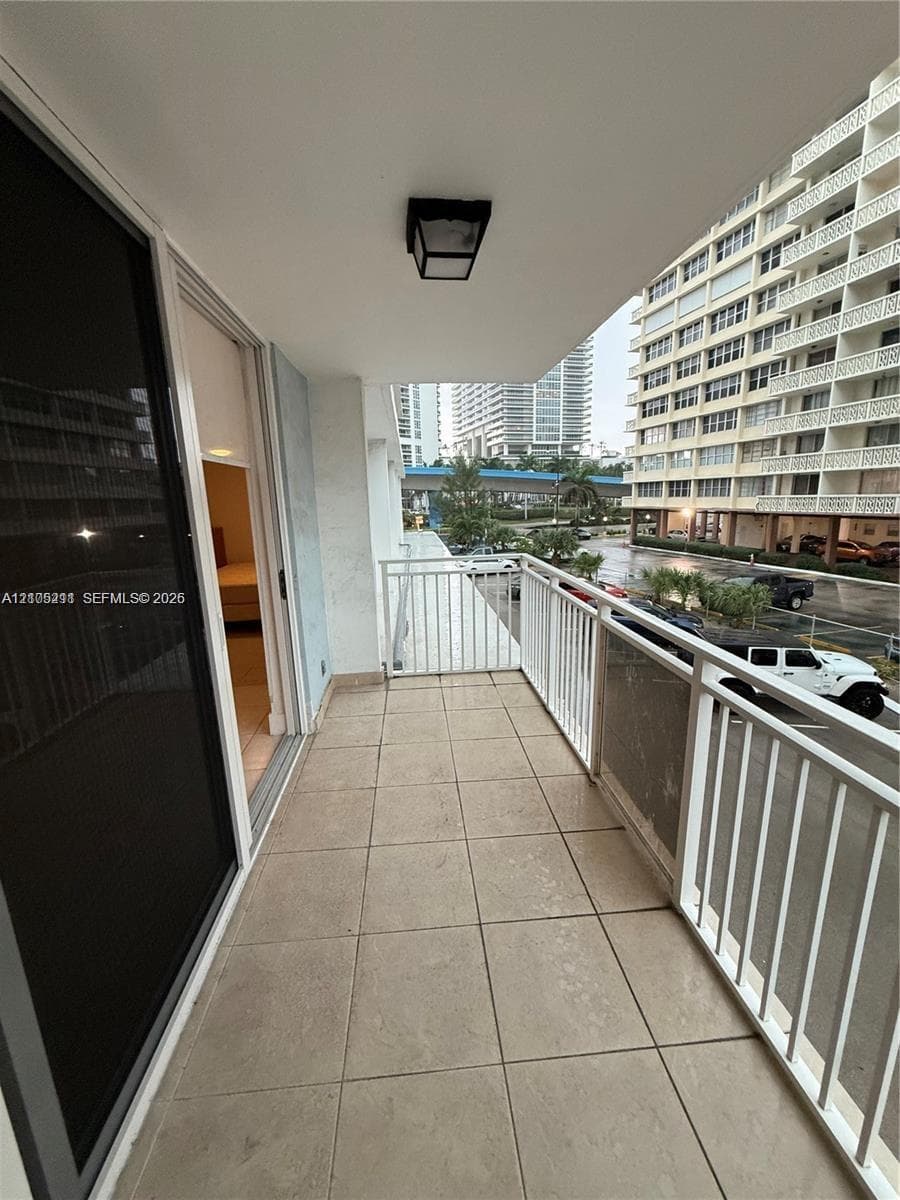 IMPERIAL TOWERS NORTH CON · #243 in Hallandale Beach - Photo 24