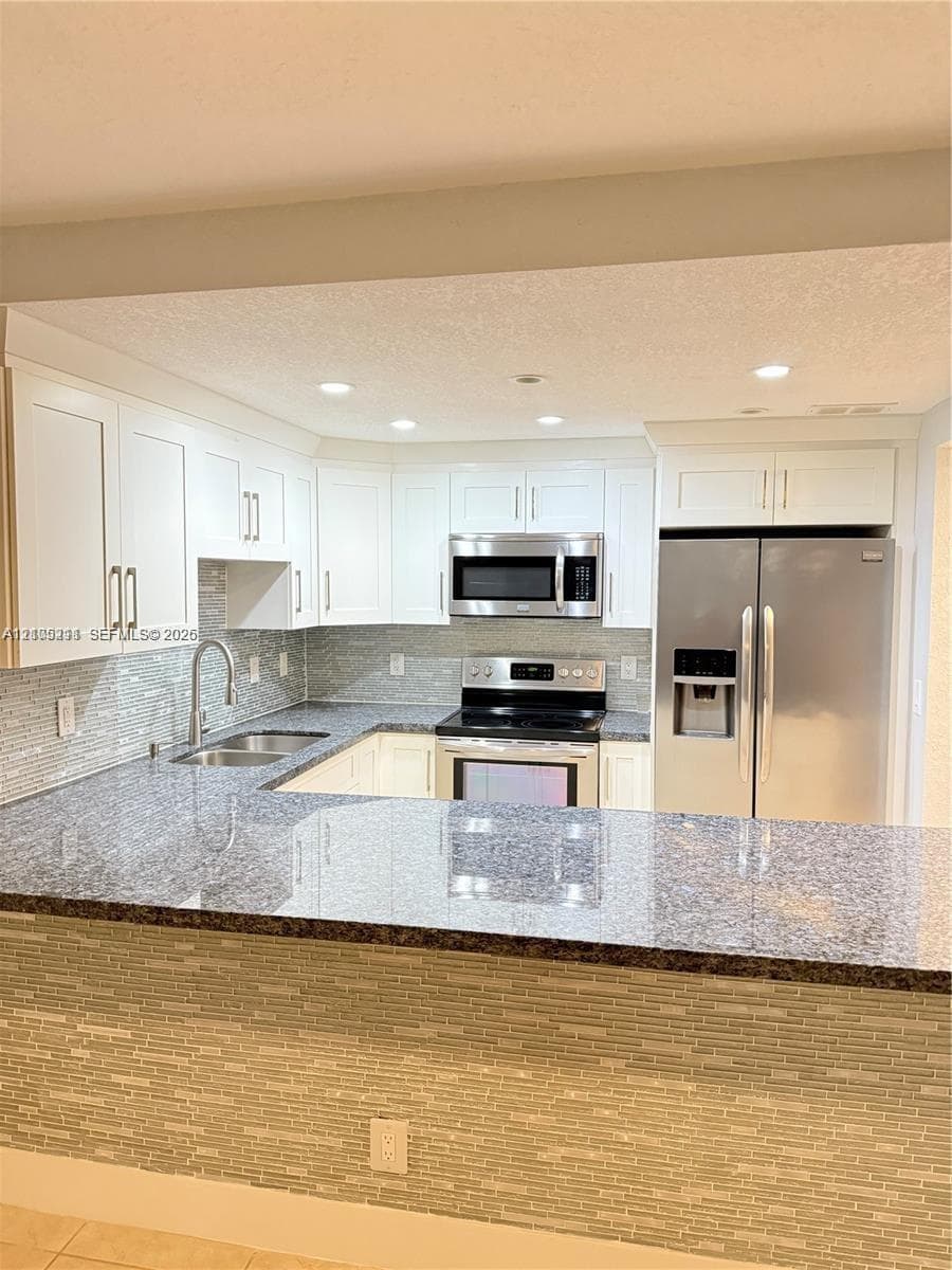 IMPERIAL TOWERS NORTH CON · #243 in Hallandale Beach - Photo 8