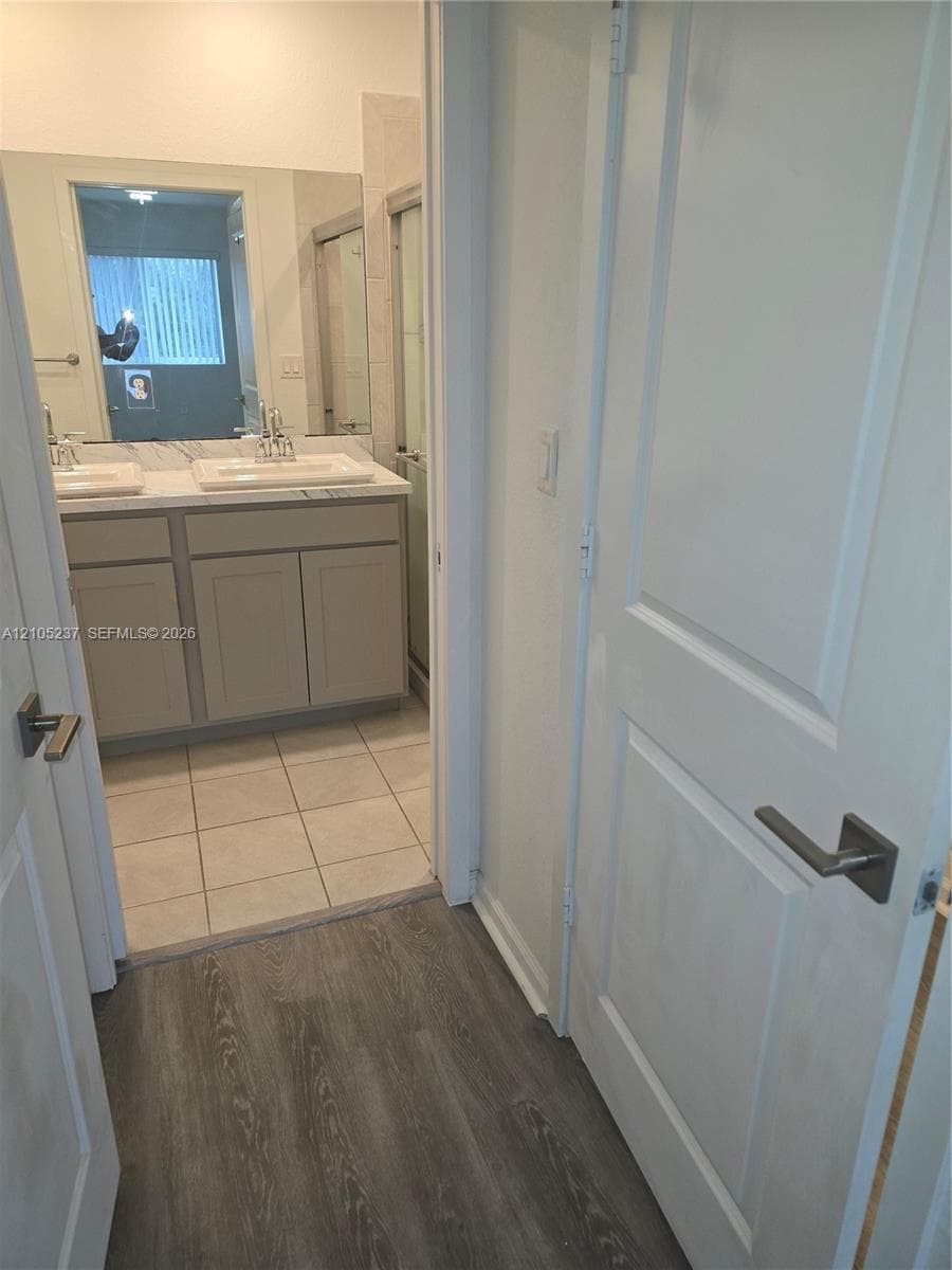 1141 NW 208th Ter photo 27