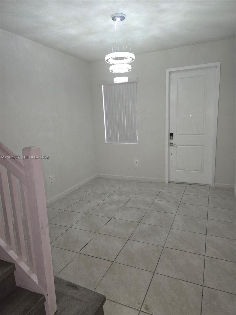1141 NW 208th Ter photo 2