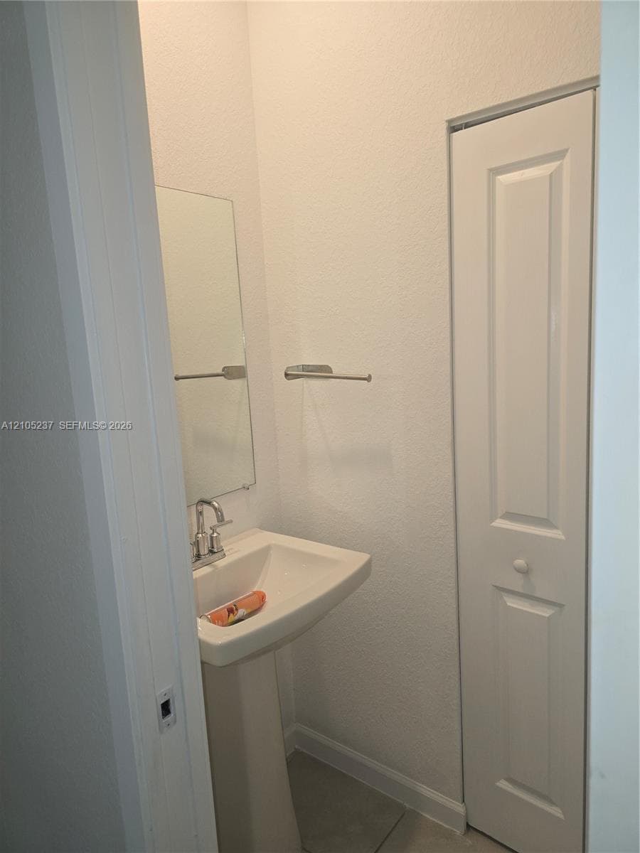 1141 NW 208th Ter photo 9