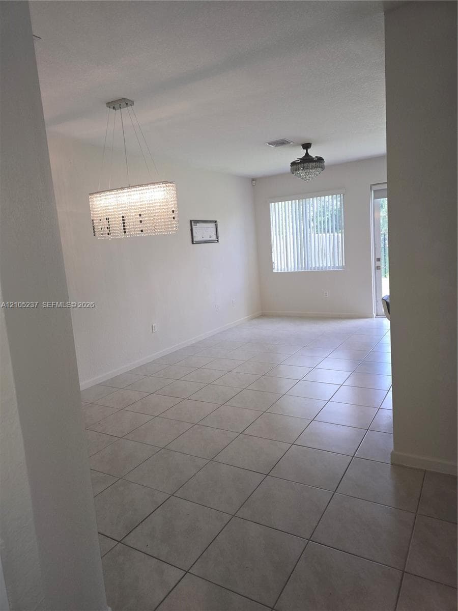 1141 NW 208th Ter photo 10