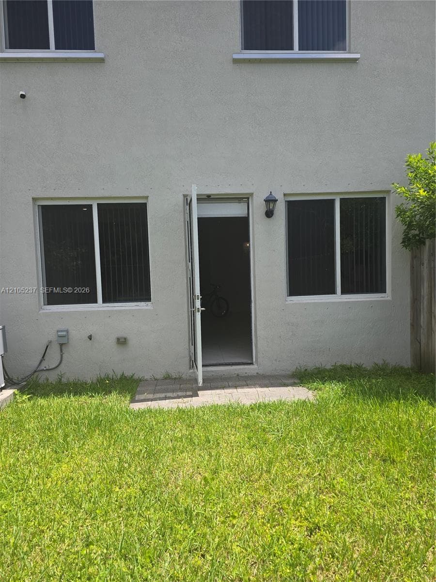 1141 NW 208th Ter photo 29