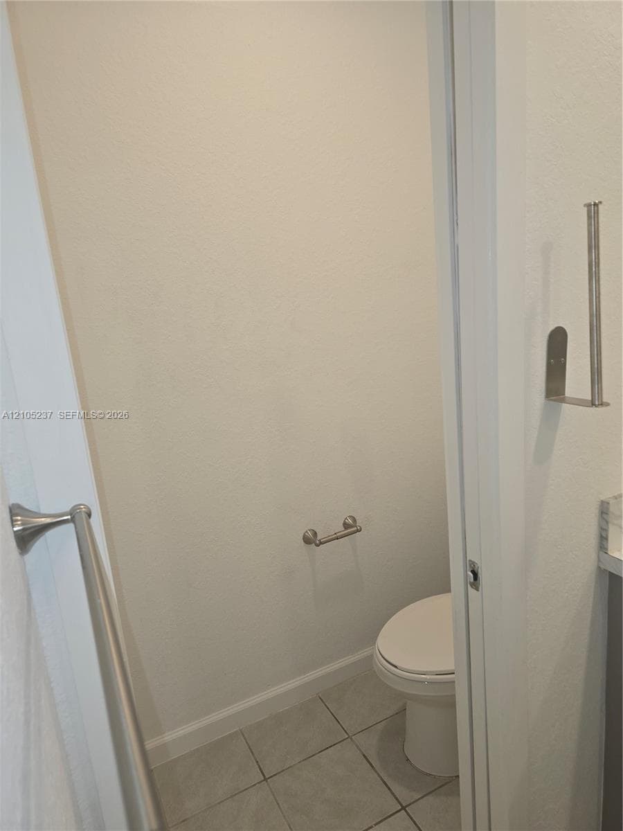 1141 NW 208th Ter photo 25