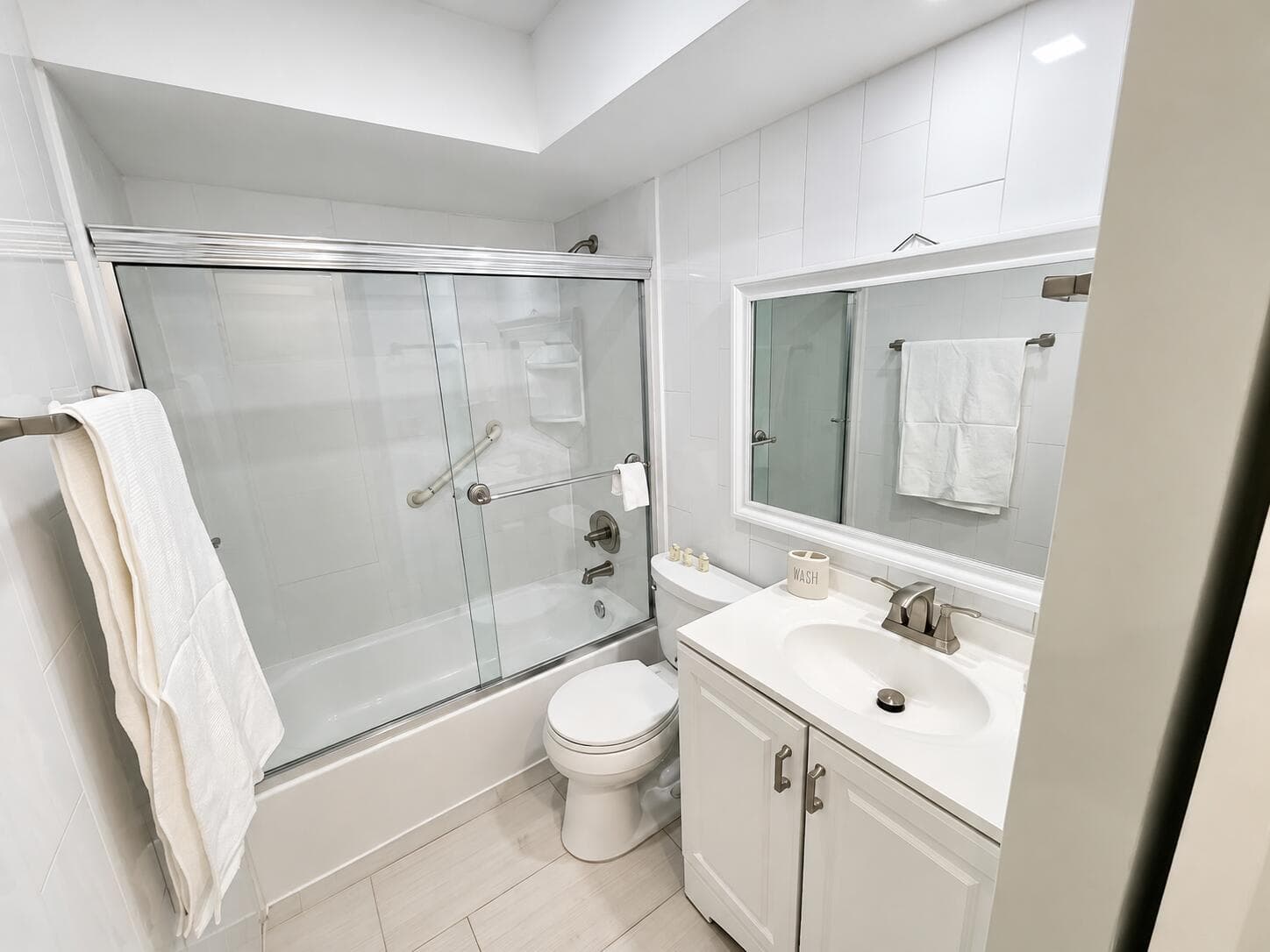 3-unit210-bath-enhanced-8df6e3a6