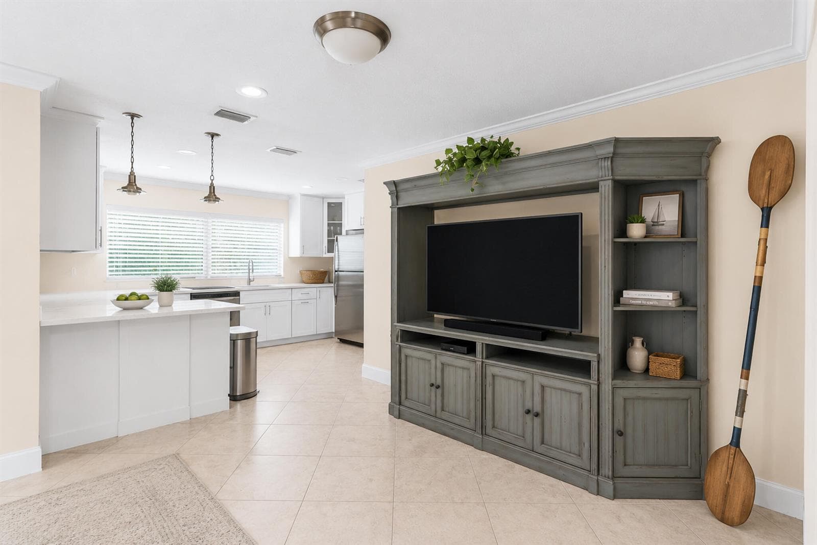 Phil Bloom - 1271 SW 9th Street - AJTPHO