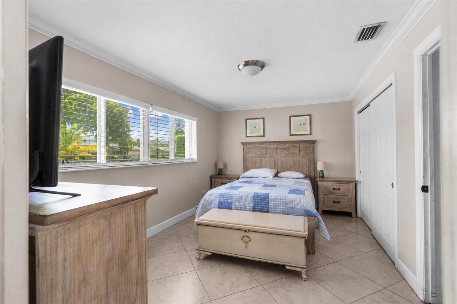 Phil Bloom - 1271 SW 9th Street - AJTPHO