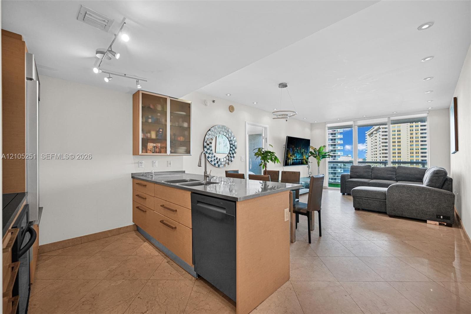 BEACH CLUB CONDO · #706 in Hallandale Beach - Photo 10