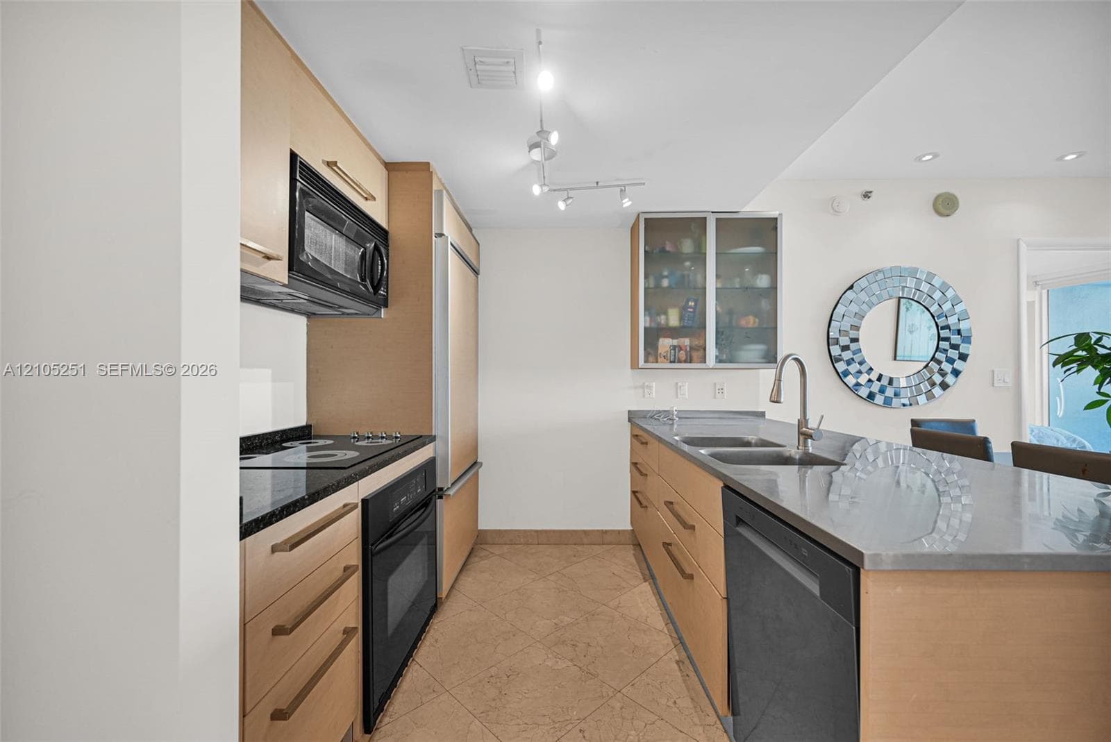 BEACH CLUB CONDO · #706 in Hallandale Beach - Photo 8