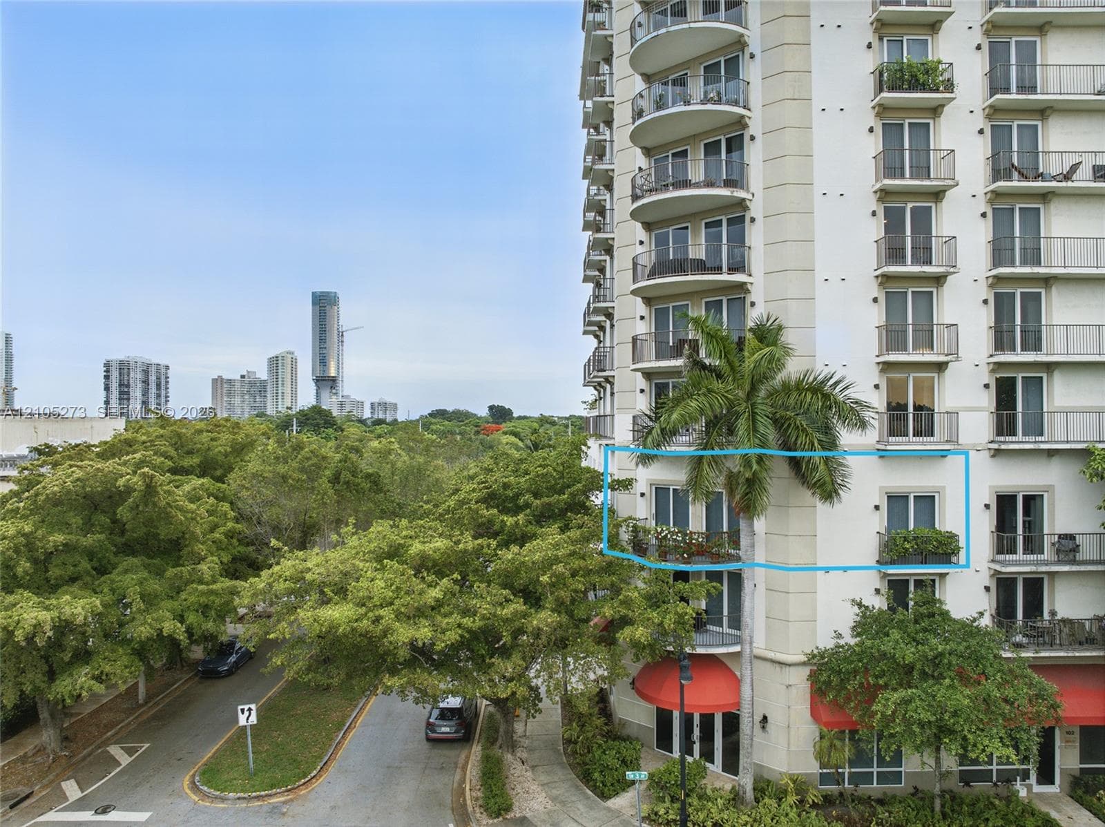 brickell way condo · #303 in Miami - Photo 2