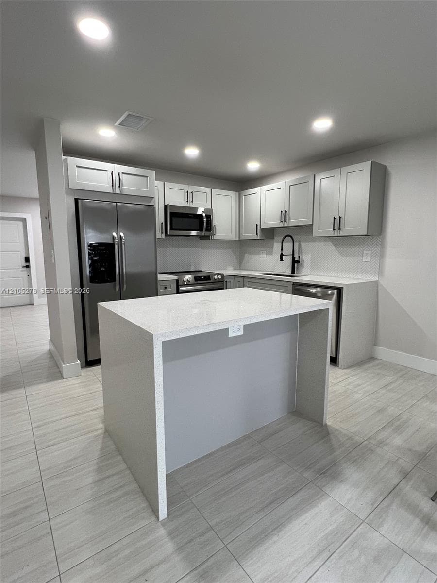 3826 SW 107th Ave # 2 #2-2 photo 2