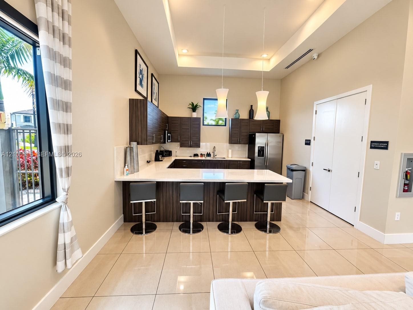 CLUB HOUSE KITCHEN