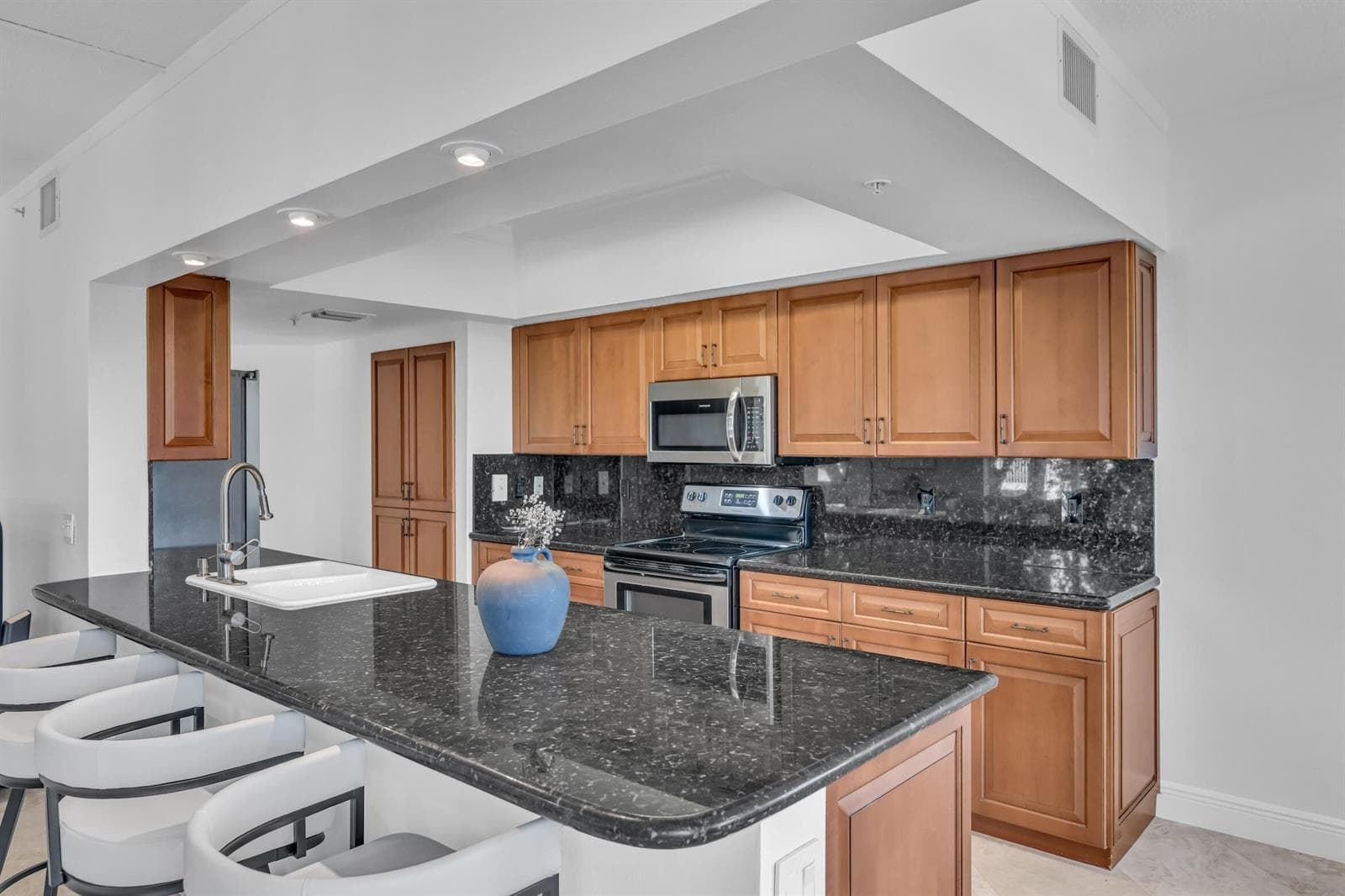 2880 NE 14th Street Cswy 213, Pompano Be