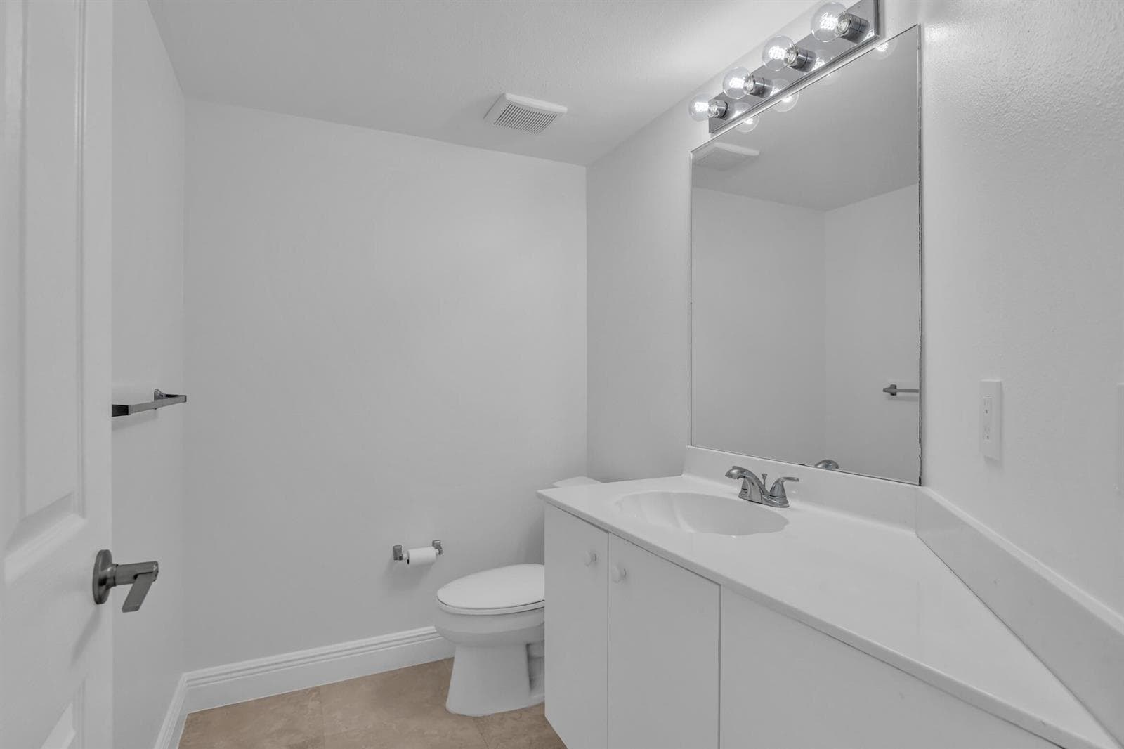2880 NE 14th Street Cswy 213, Pompano Be