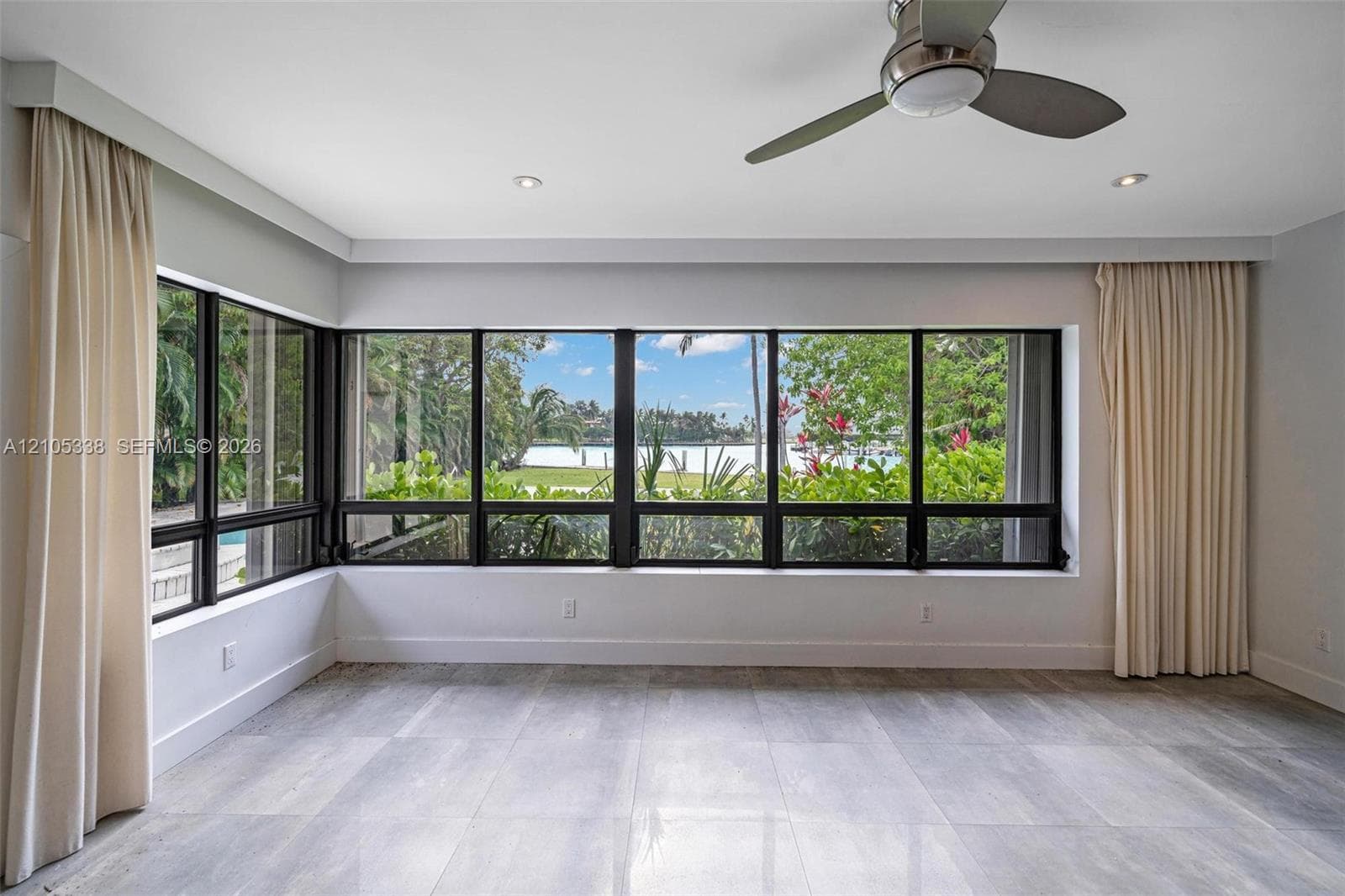 9250 Bay Dr photo 20