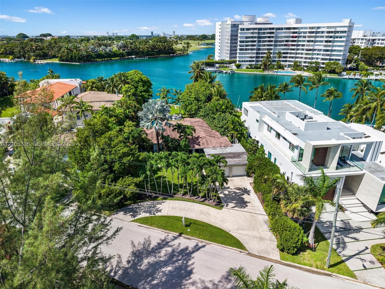9250 Bay Dr photo 8