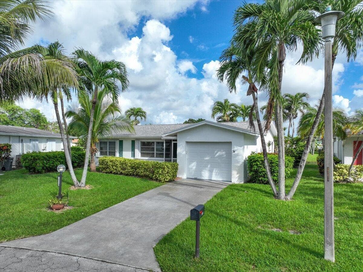 40-14315 Amapola Drive-42