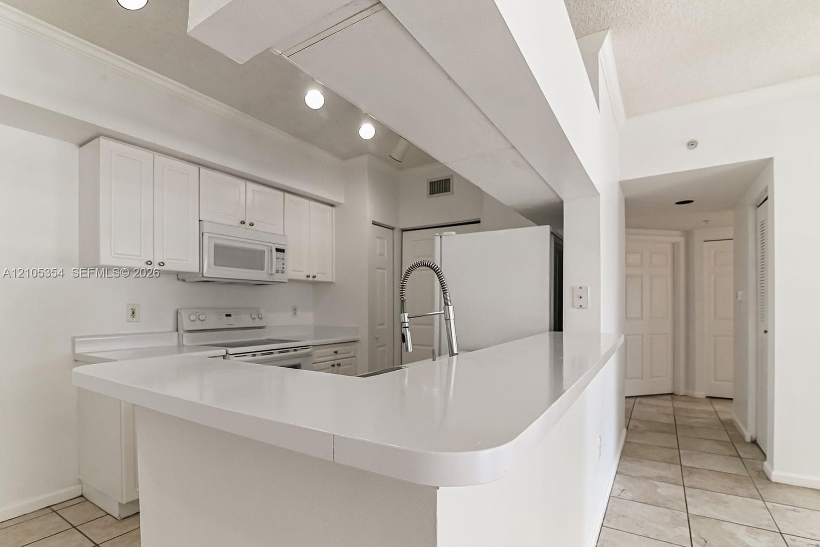 Porto Bellagio · #3307 in Sunny Isles Beach - Photo 10