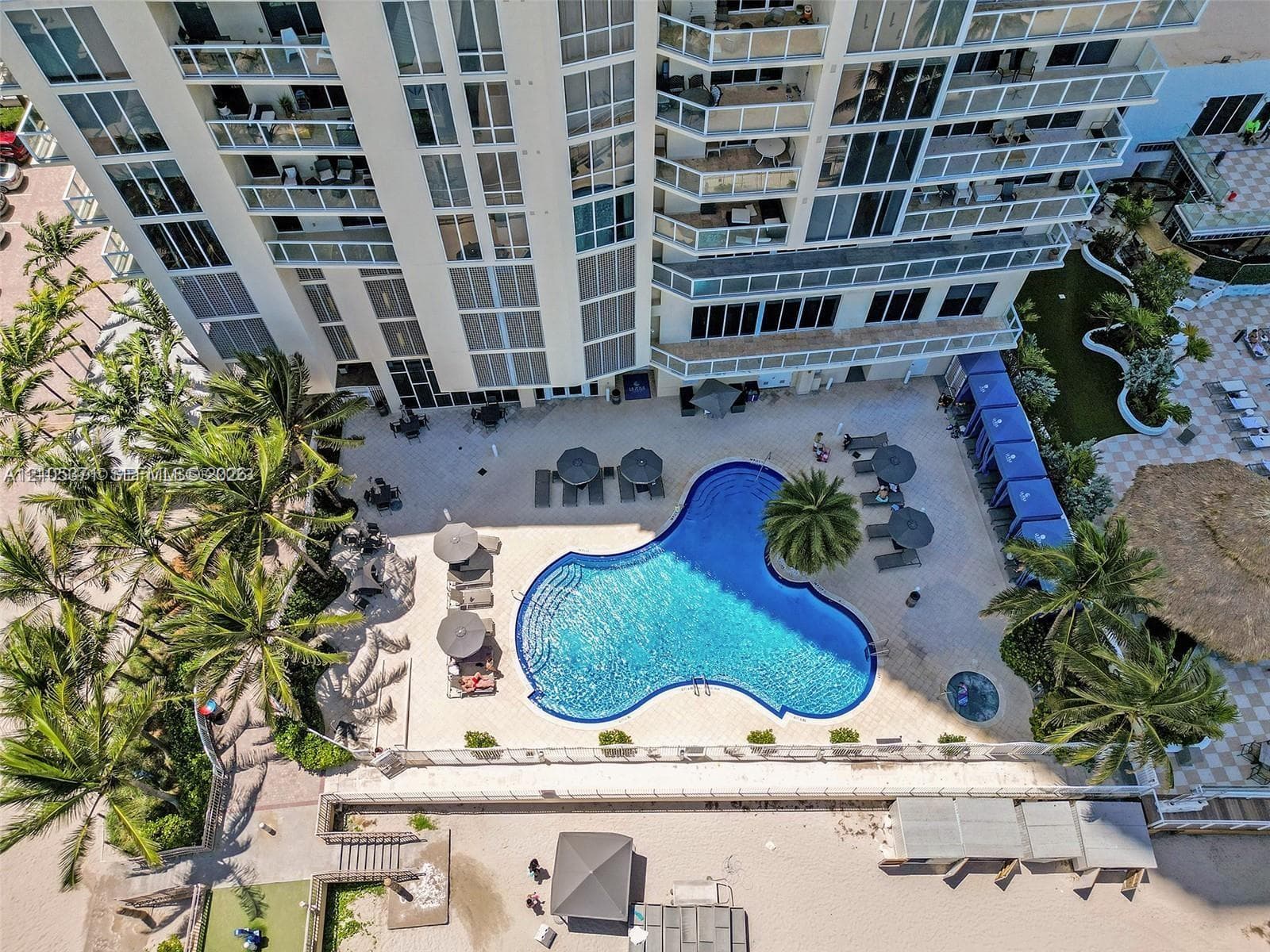 La Perla · #1104 in Sunny Isles Beach - Photo 47