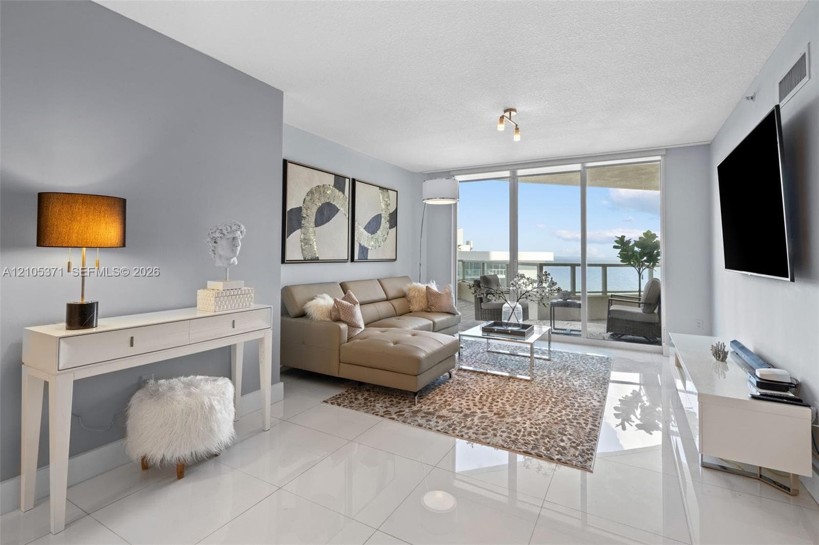 La Perla · #1104 in Sunny Isles Beach - Photo 3