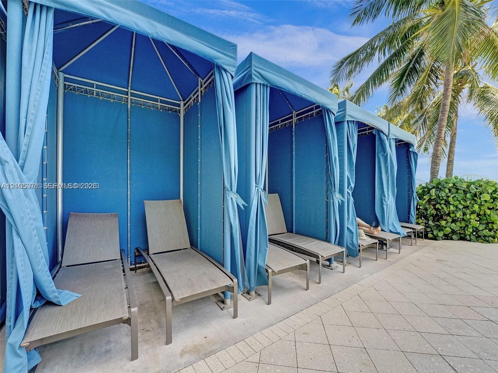 La Perla · #1104 in Sunny Isles Beach - Photo 45