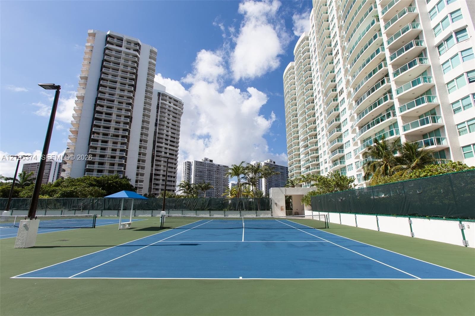Hamptons West · #2409 in Aventura - Photo 3