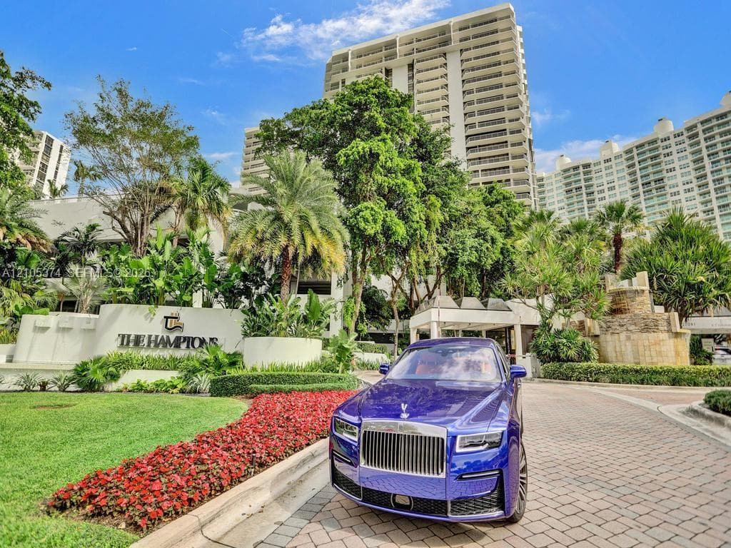 Hamptons West · #2409 in Aventura - Photo 1