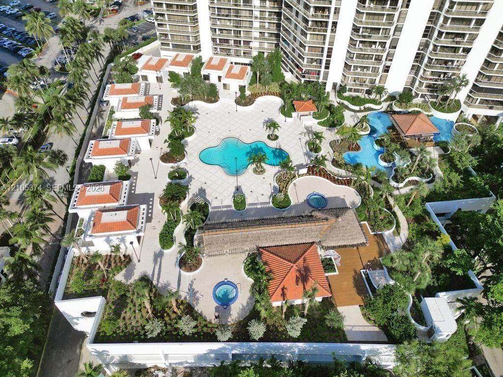 Hamptons West · #2409 in Aventura - Photo 4
