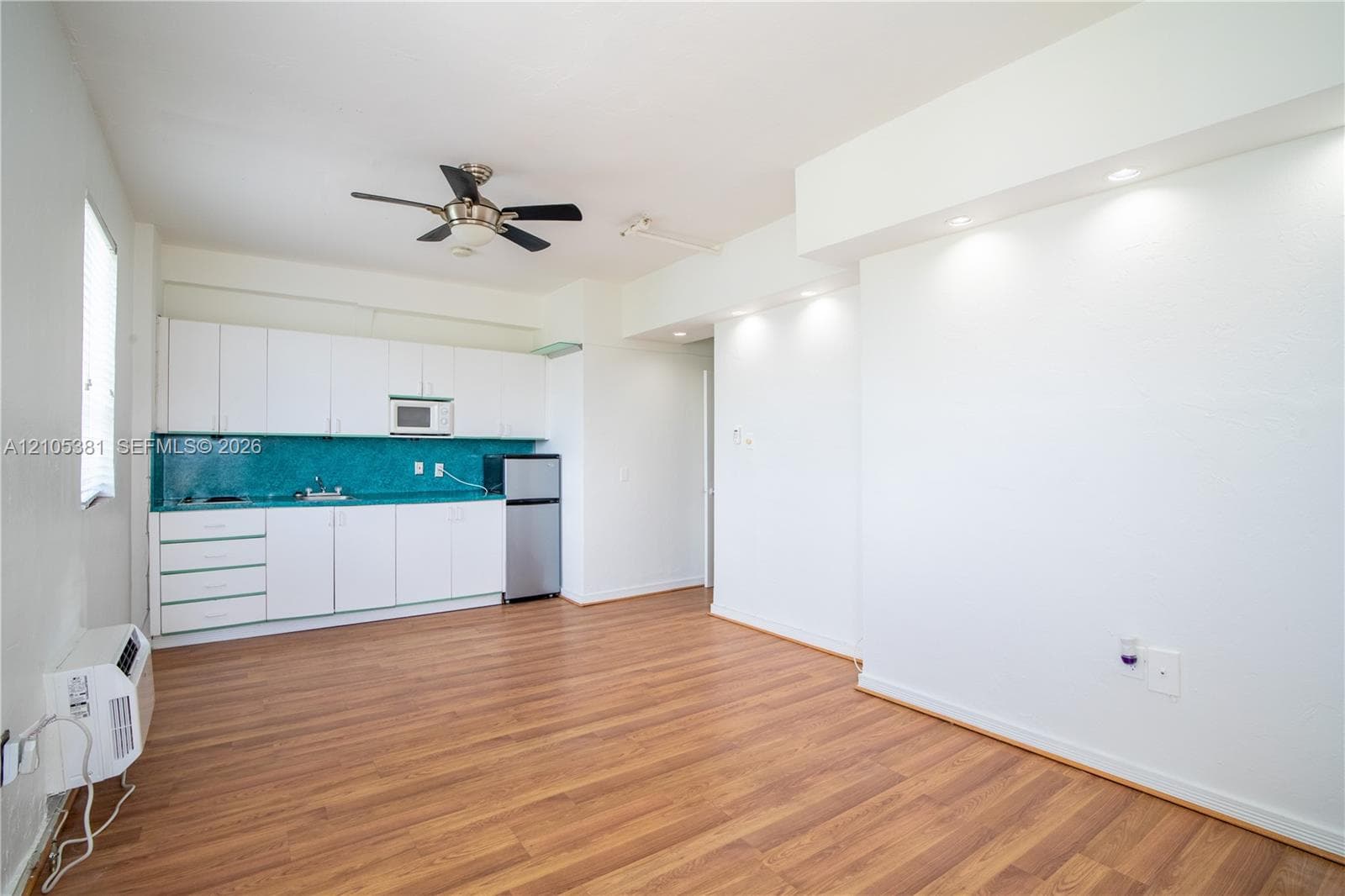 THE MANTELL CONDO · #436 in Miami Beach - Photo 2