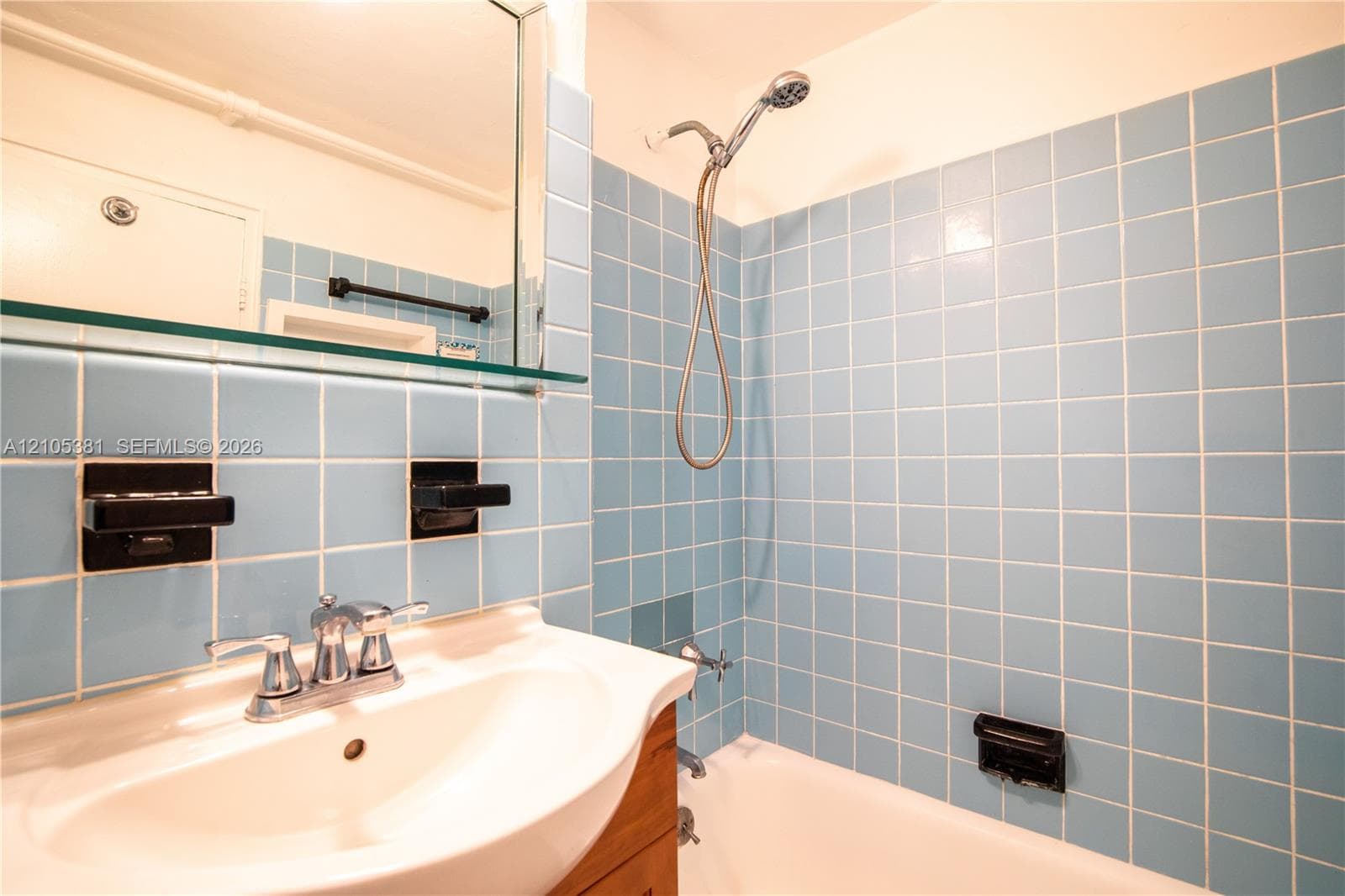 THE MANTELL CONDO · #436 in Miami Beach - Photo 8