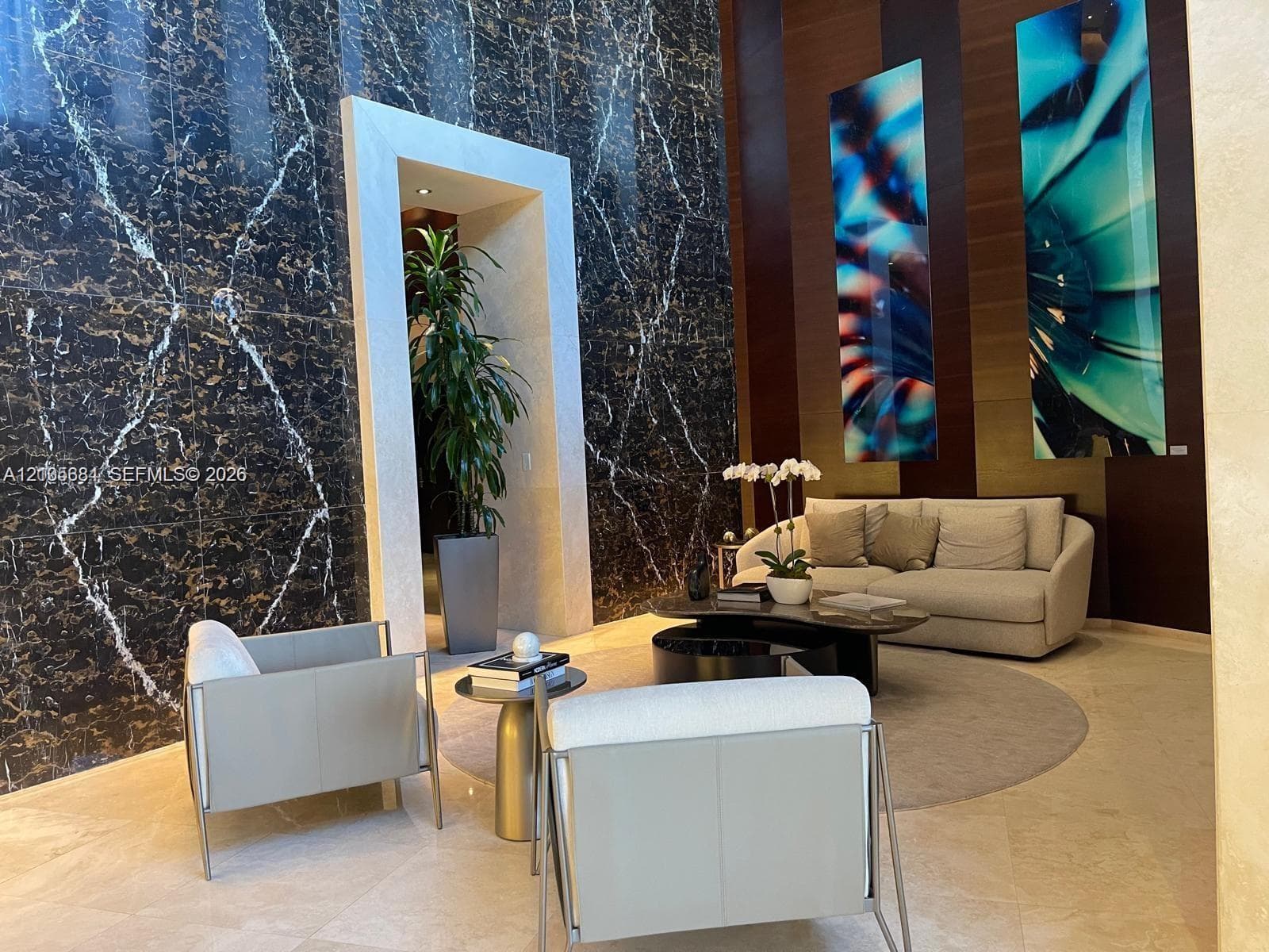 Marble-finish accent wall with white veining