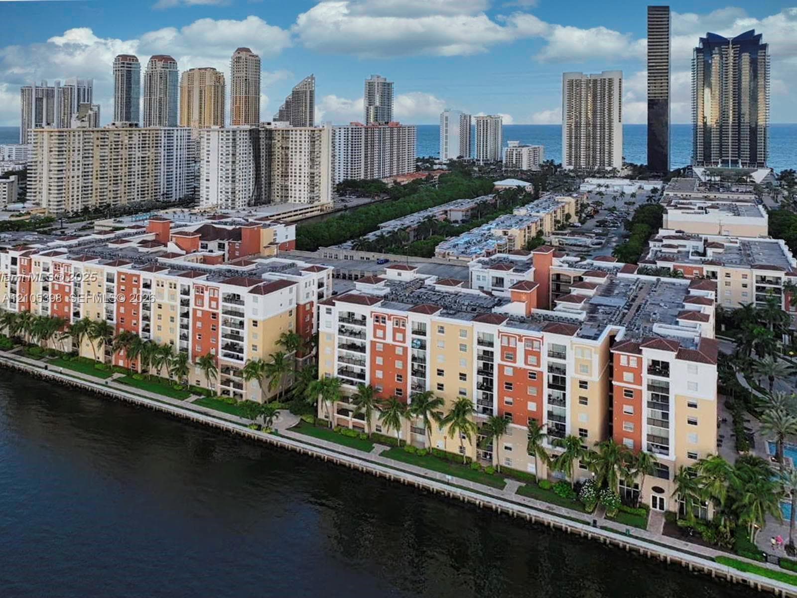 Porto Bellagio · #3307 in Sunny Isles Beach - Photo 37