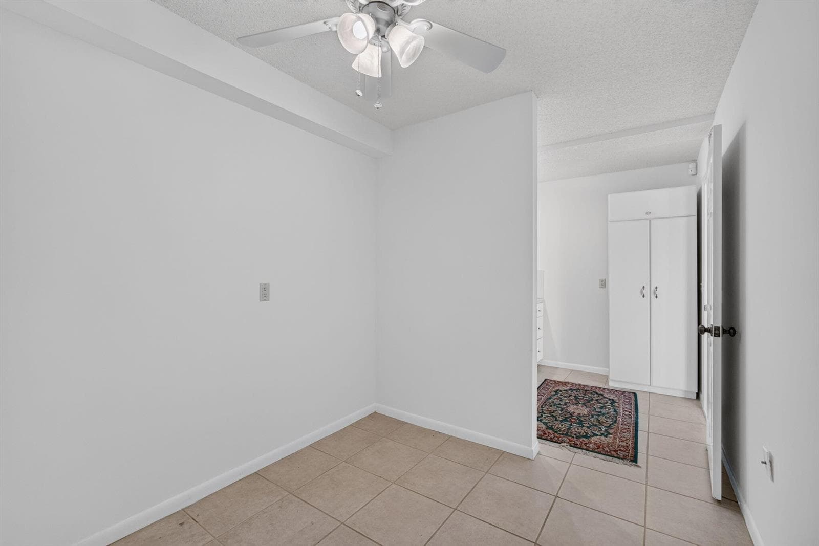 Extra Room can be an Office/Storage