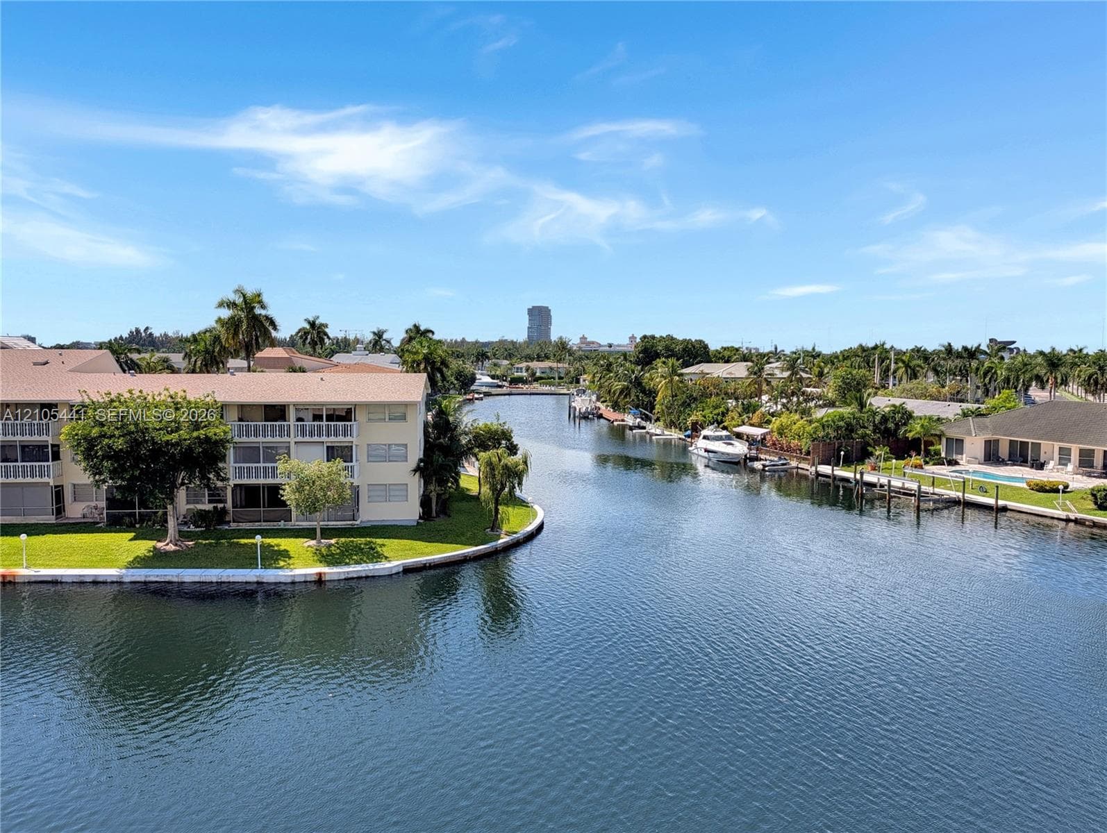 Golden Horn · #15F in Hallandale Beach - Photo 24