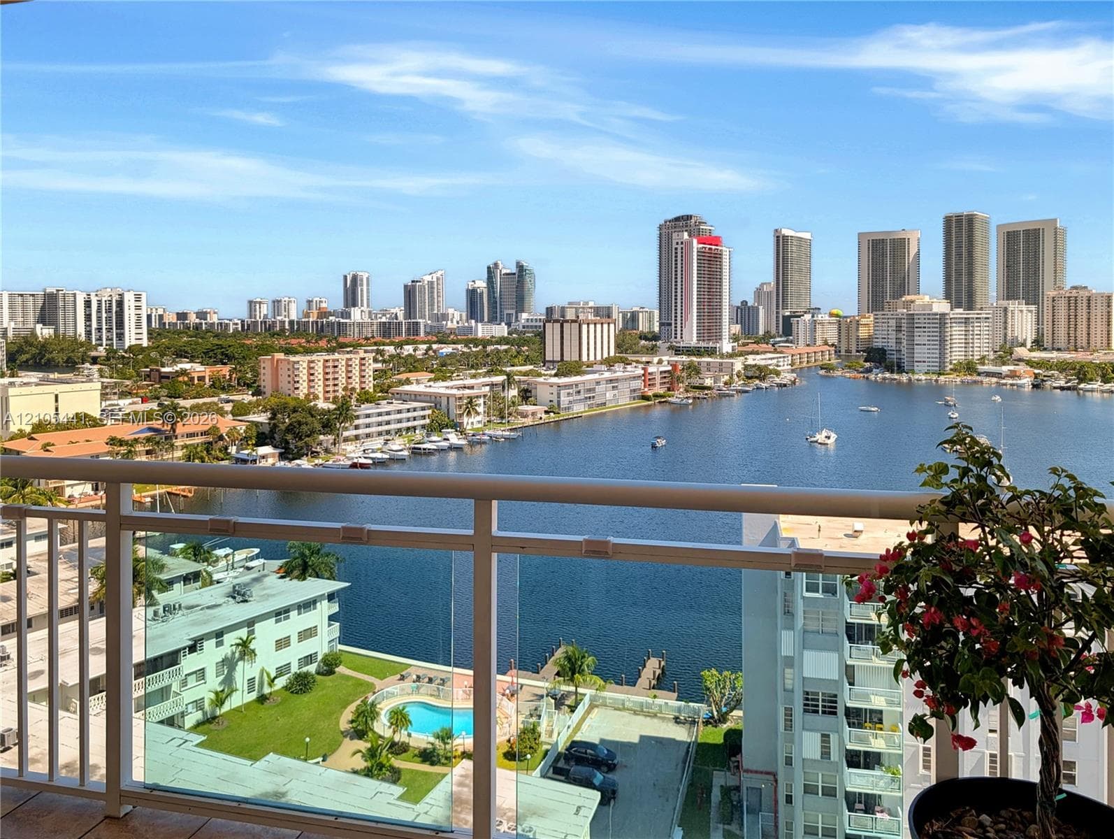 Golden Horn · #15F in Hallandale Beach - Photo 18