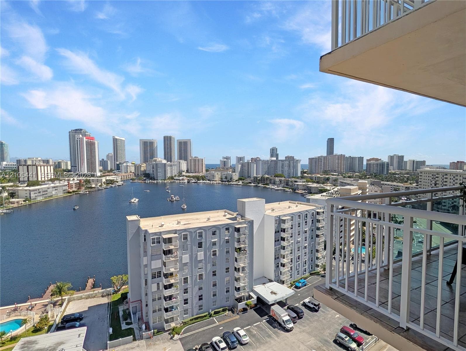 Golden Horn · #15F in Hallandale Beach - Photo 15