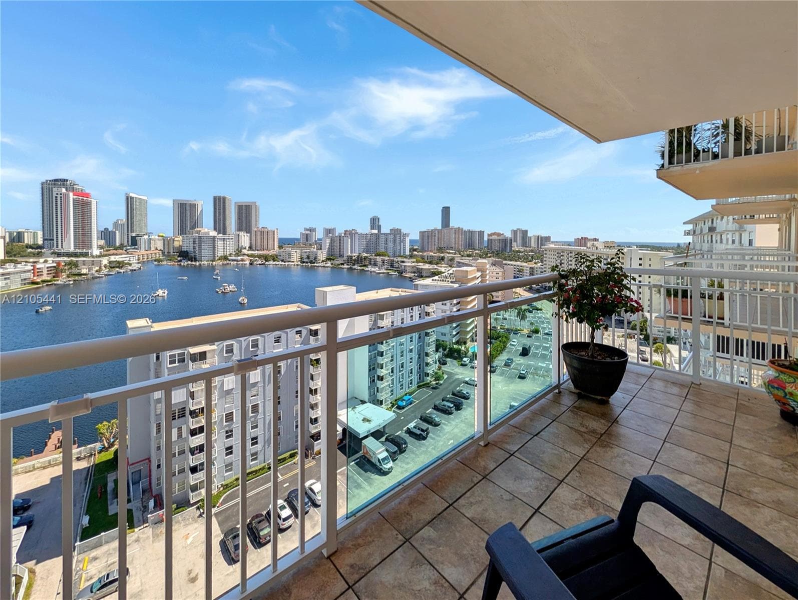 Golden Horn · #15F in Hallandale Beach - Photo 19