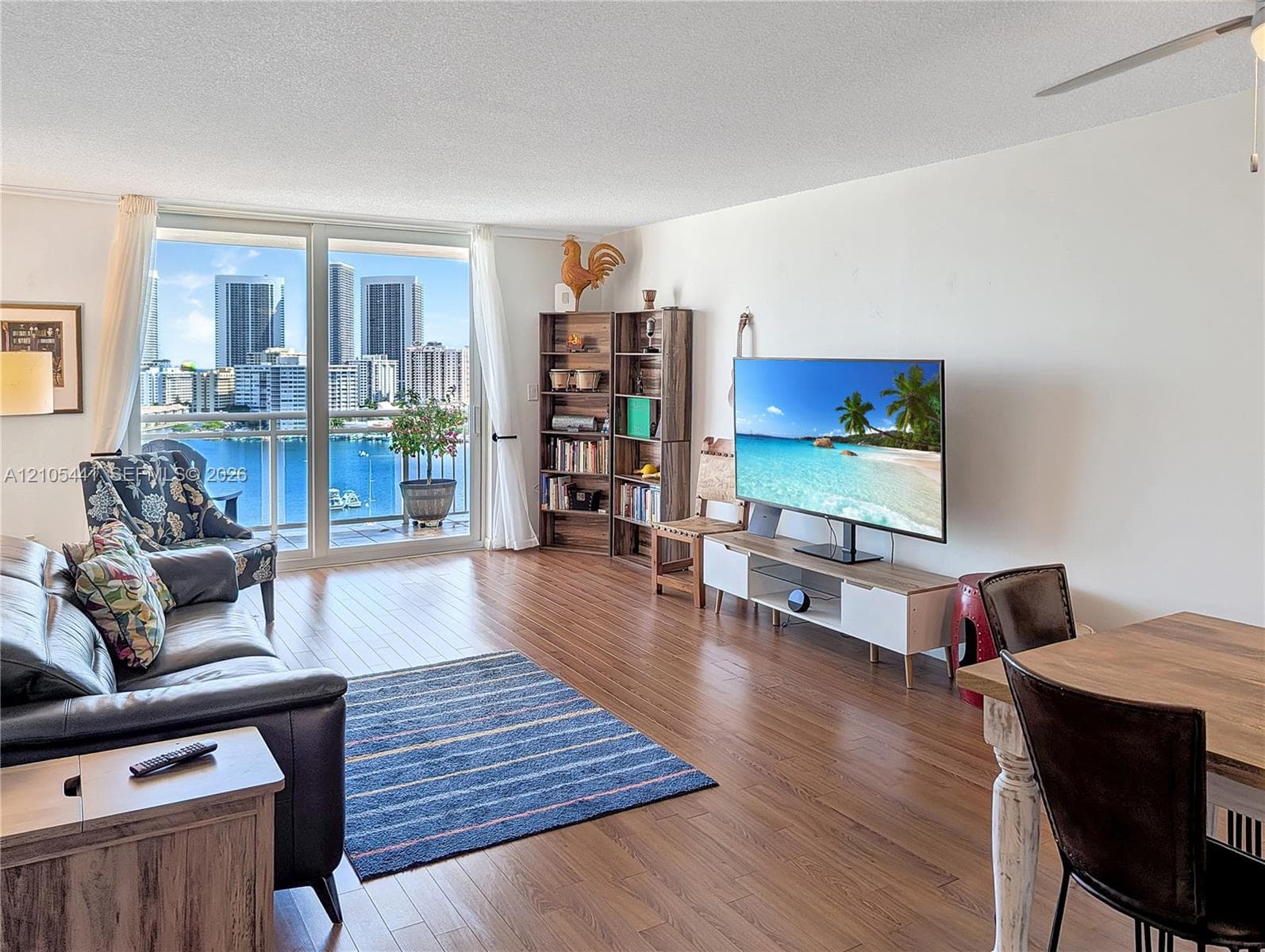 Golden Horn · #15F in Hallandale Beach - Photo 4