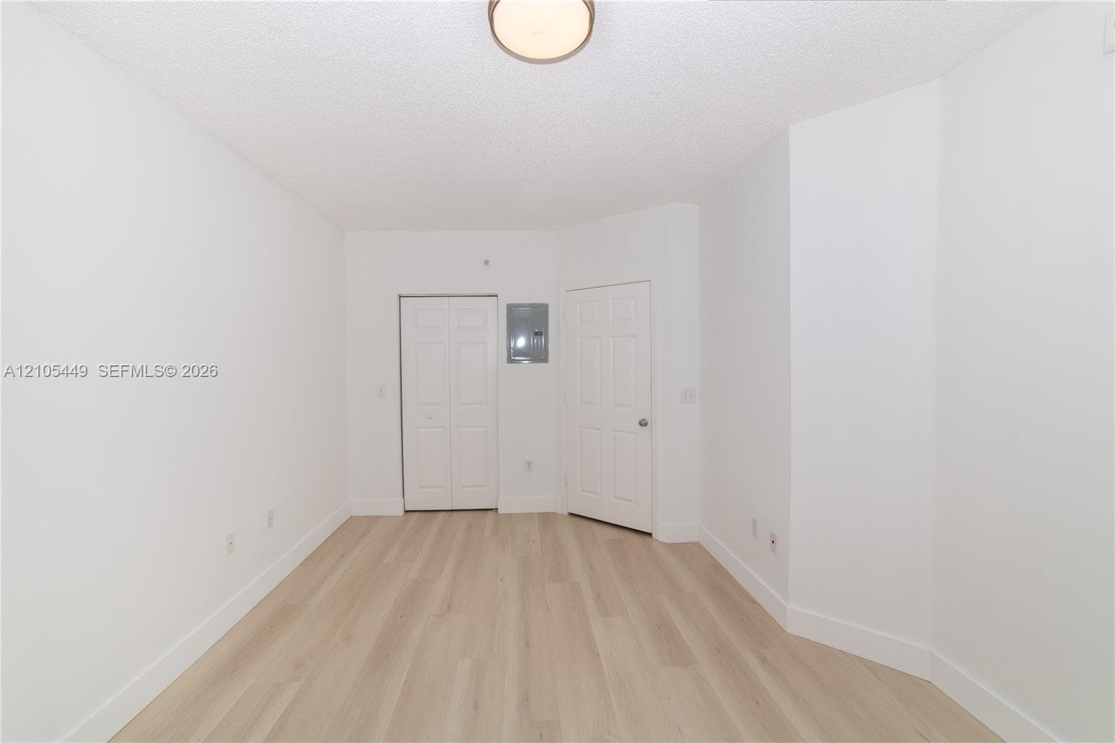 Recessed lighting with a ceiling-mounted fixture