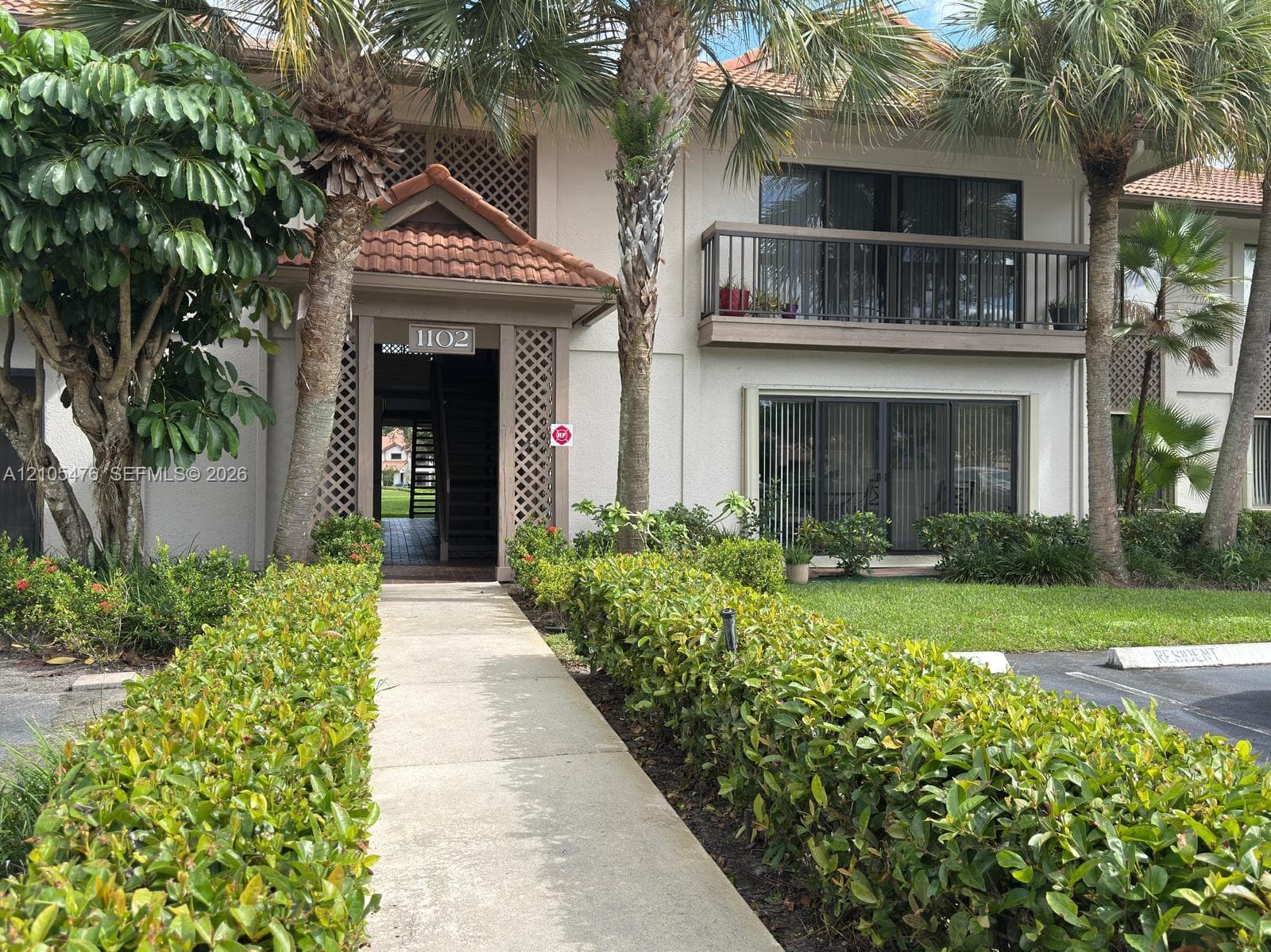 DUNBAR WOODS CONDO I II A · #104 in Palm Beach Gardens - Photo 2