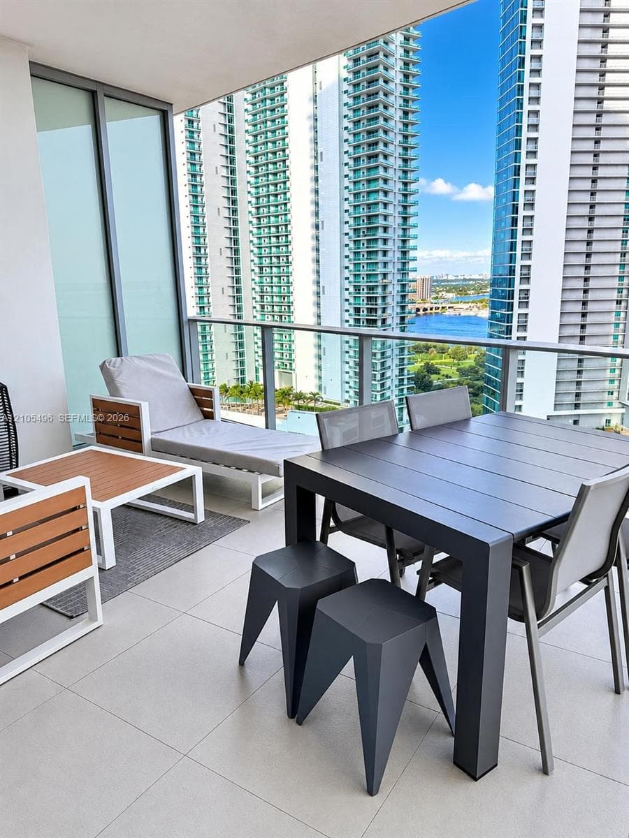 Paramount Miami Worldcenter · #2309 in Miami - Photo 18