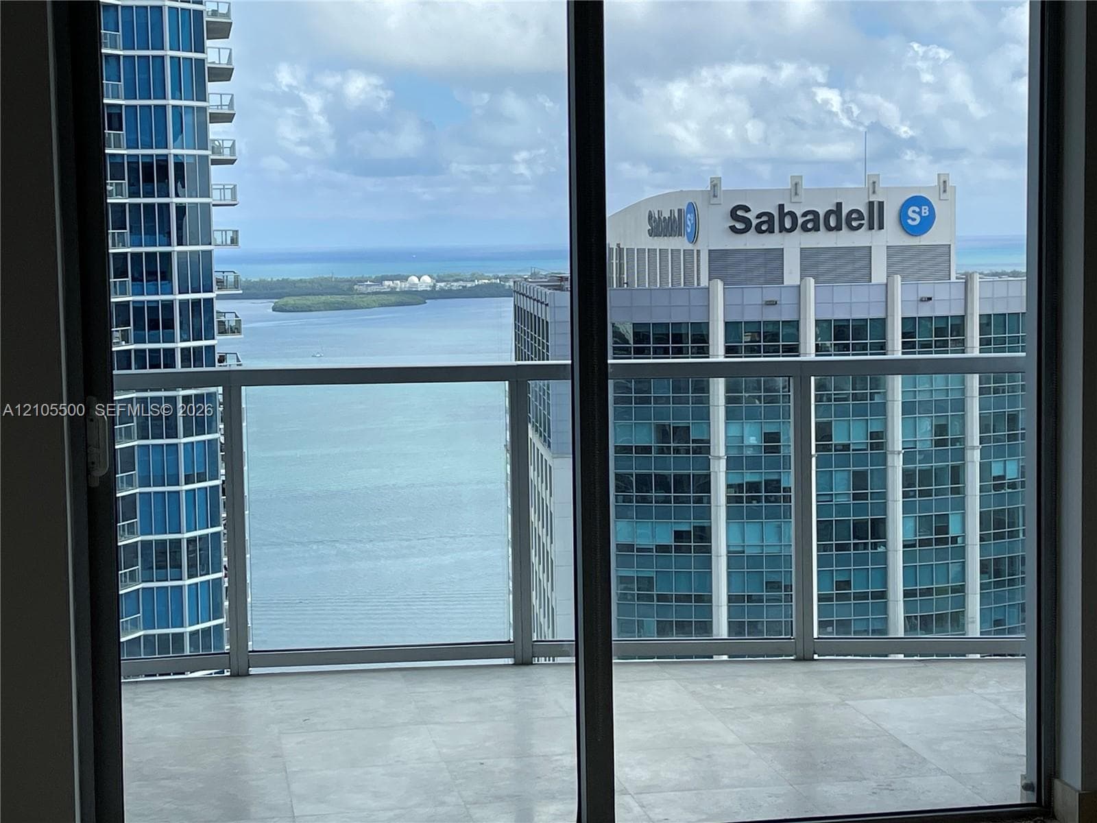 1060 Brickell · #3905 in Miami - Photo 3