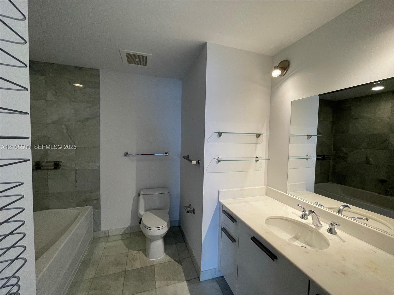 1060 Brickell · #3905 in Miami - Photo 28