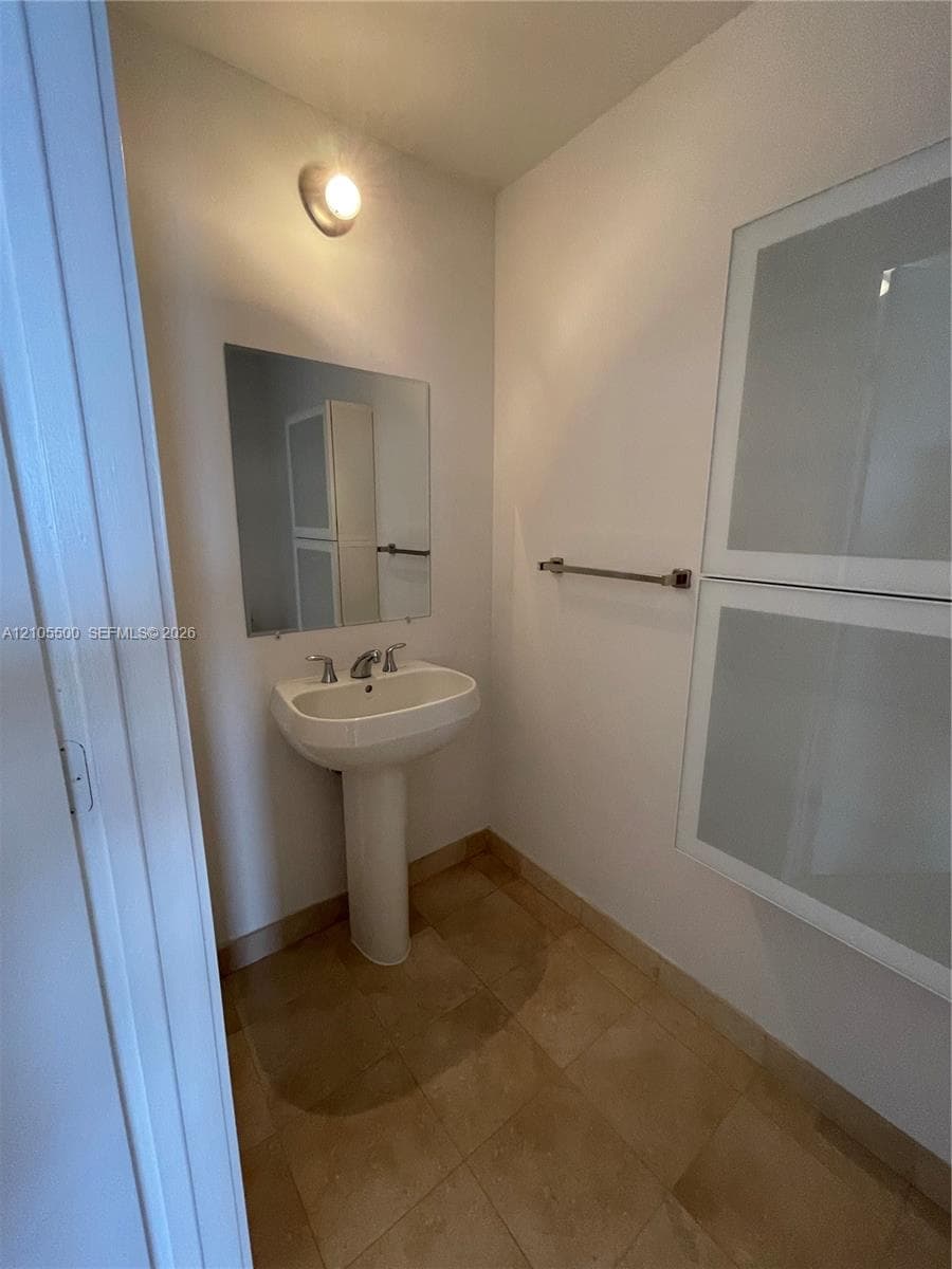 1060 Brickell · #3905 in Miami - Photo 10