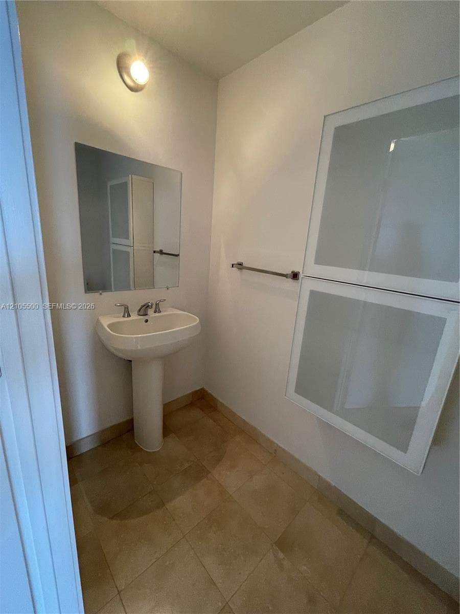 1060 Brickell · #3905 in Miami - Photo 15