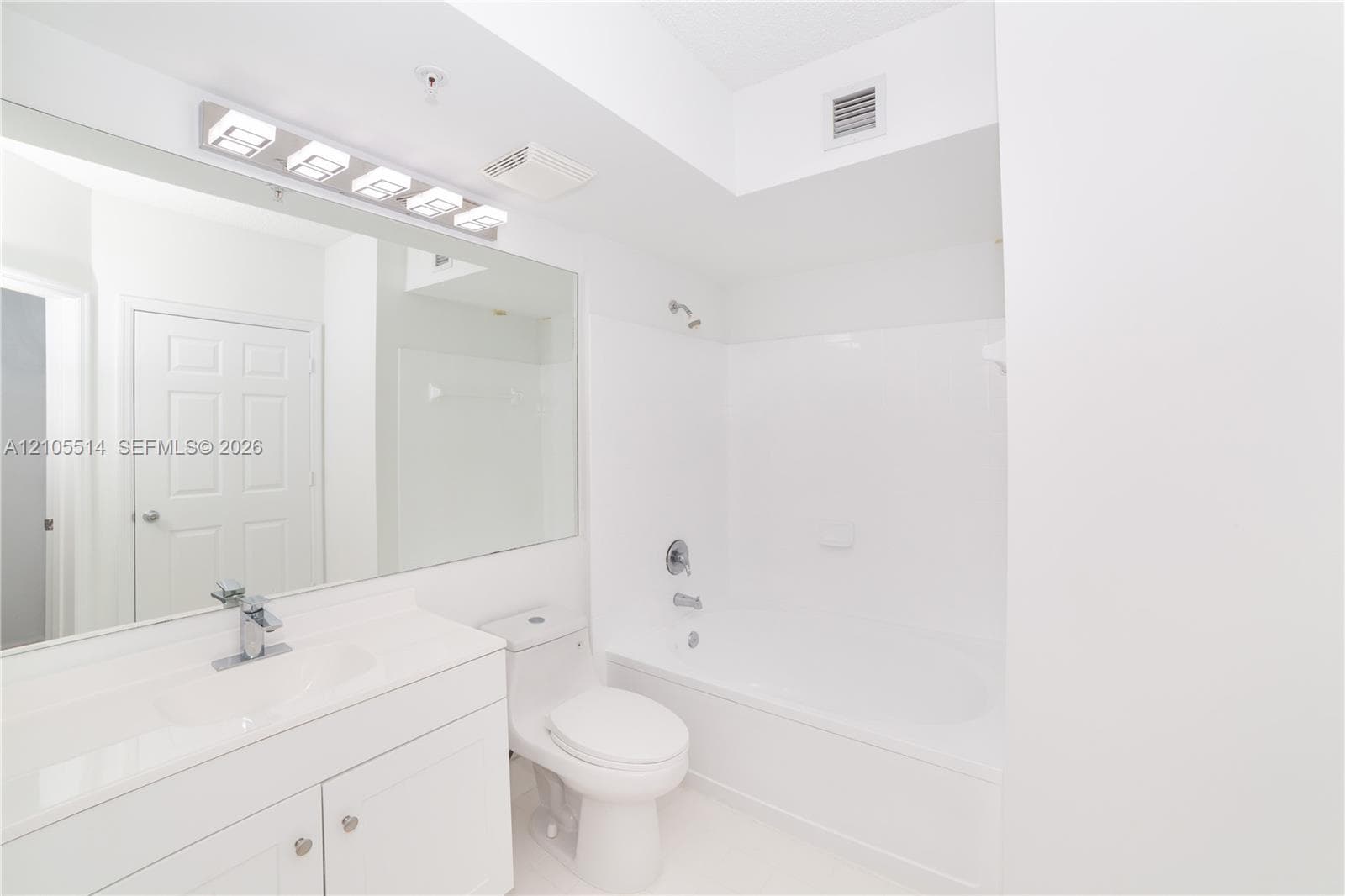 Porto Bellagio · #1407 in Sunny Isles Beach - Photo 17