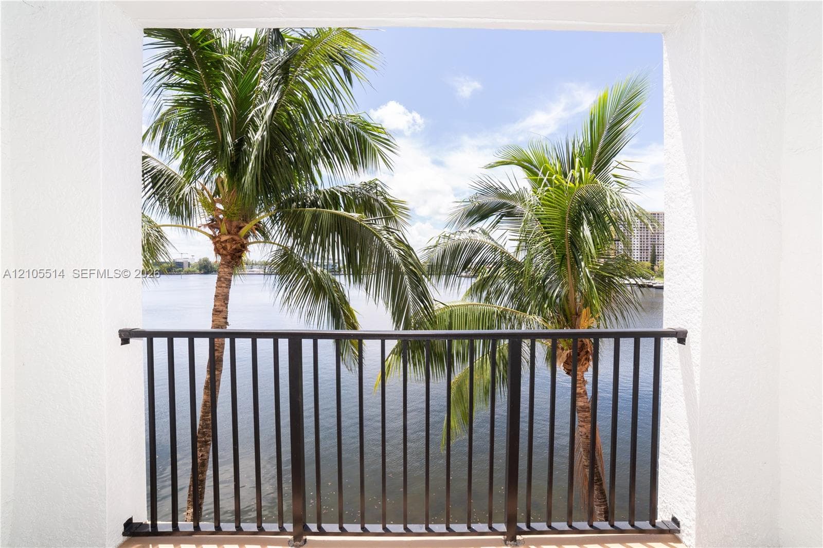 Porto Bellagio · #1407 in Sunny Isles Beach - Photo 28