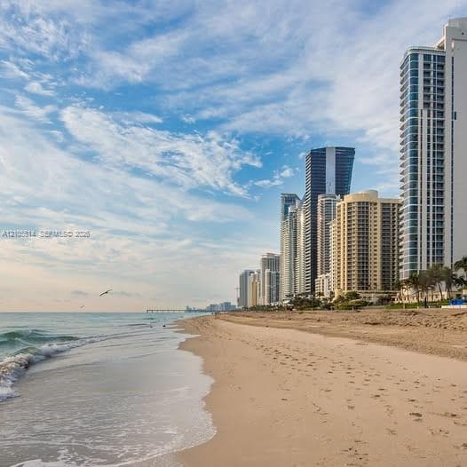 Porto Bellagio · #1407 in Sunny Isles Beach - Photo 44