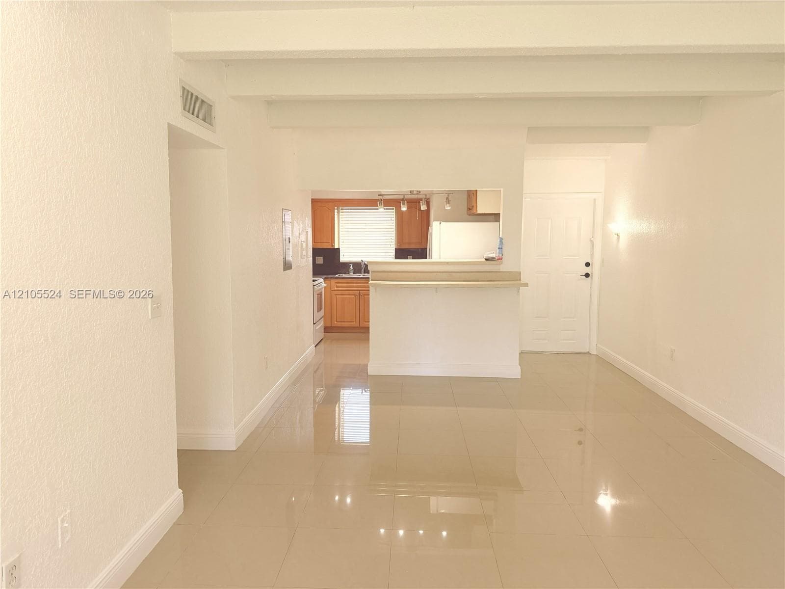 VILLAGE AT DADELAND CONDO · #F112 in Miami - Photo 4